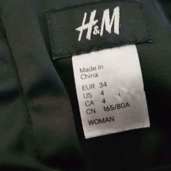 H&M Sheath Dress Womens Size 4 Cocktail Sleeveless Empire Waist Black Back Zip - Picture 3 of 4